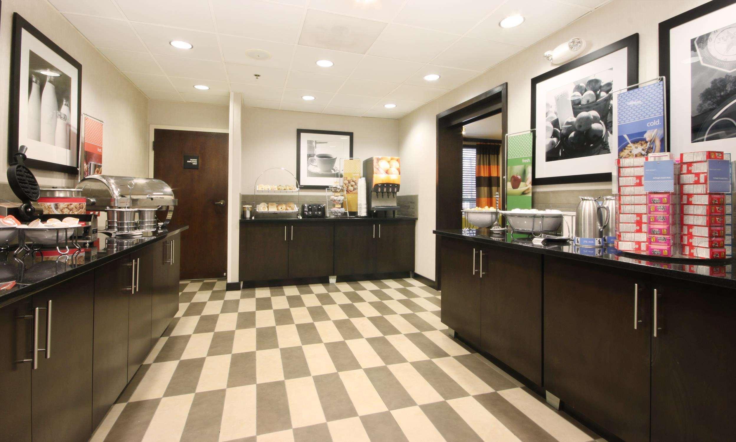 Hampton Inn Όβερλαντ Παρκ Εστιατόριο φωτογραφία